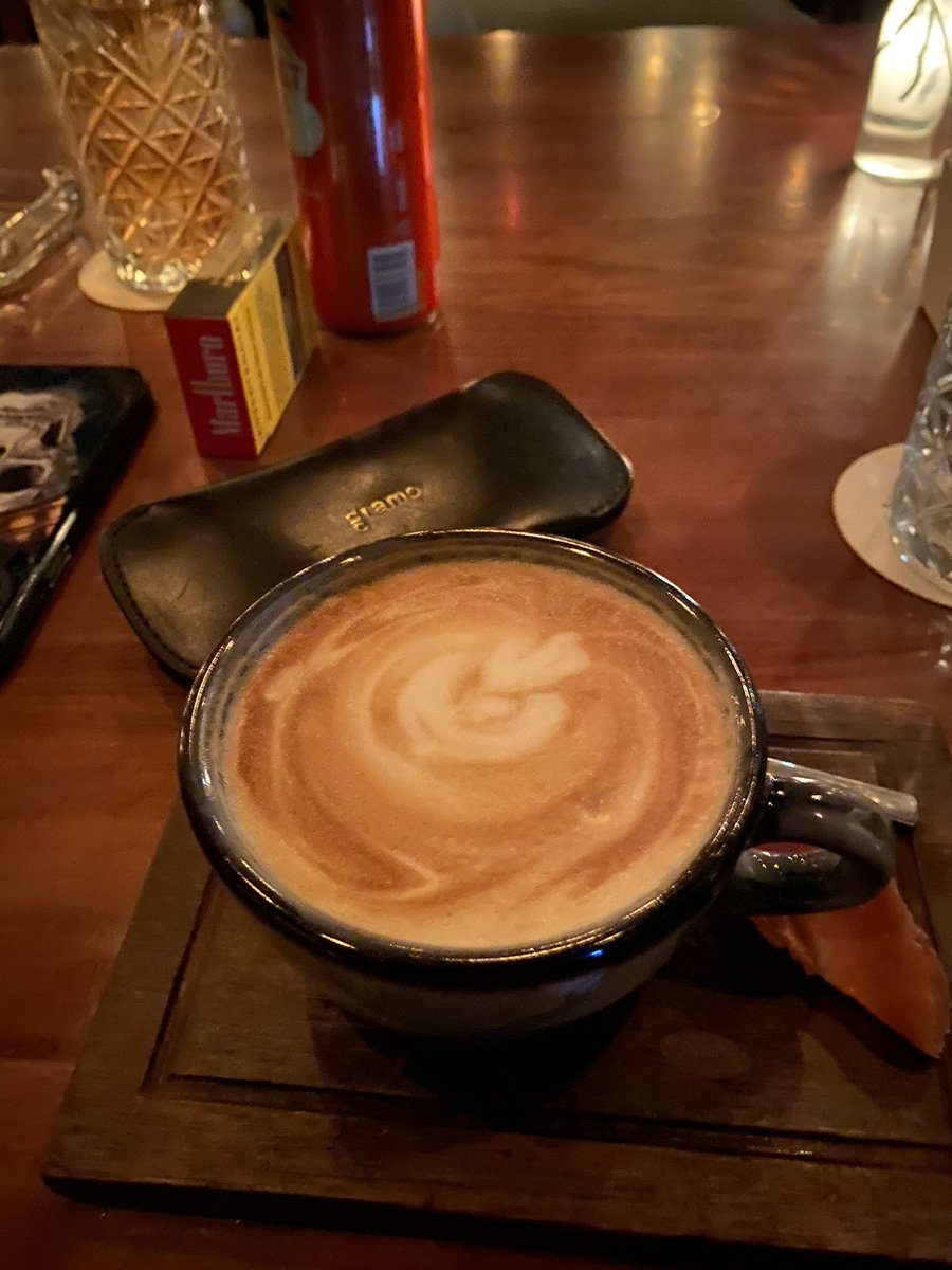 Jarteagablack's tweet photo. Cafecito para iniciar este viernes… ya andamos al millón 🤑🤑🤑🤑🤑🤑😄 https://t.co/XxMpwVUXF9