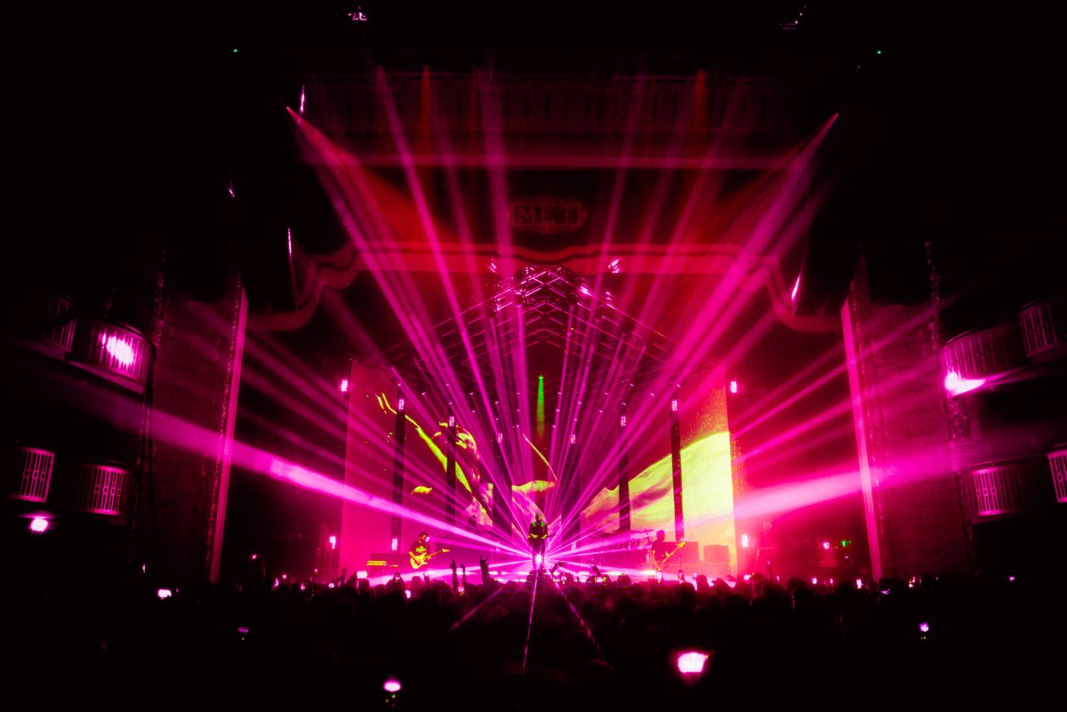ClayPakyNews's tweet image. Claypaky #Xtylos and #ReflectXion Help Lighting Designer Jon Eddy Give a Standout Look to Deftones North American Tour cutt.ly/Xtylos_and_Ref…