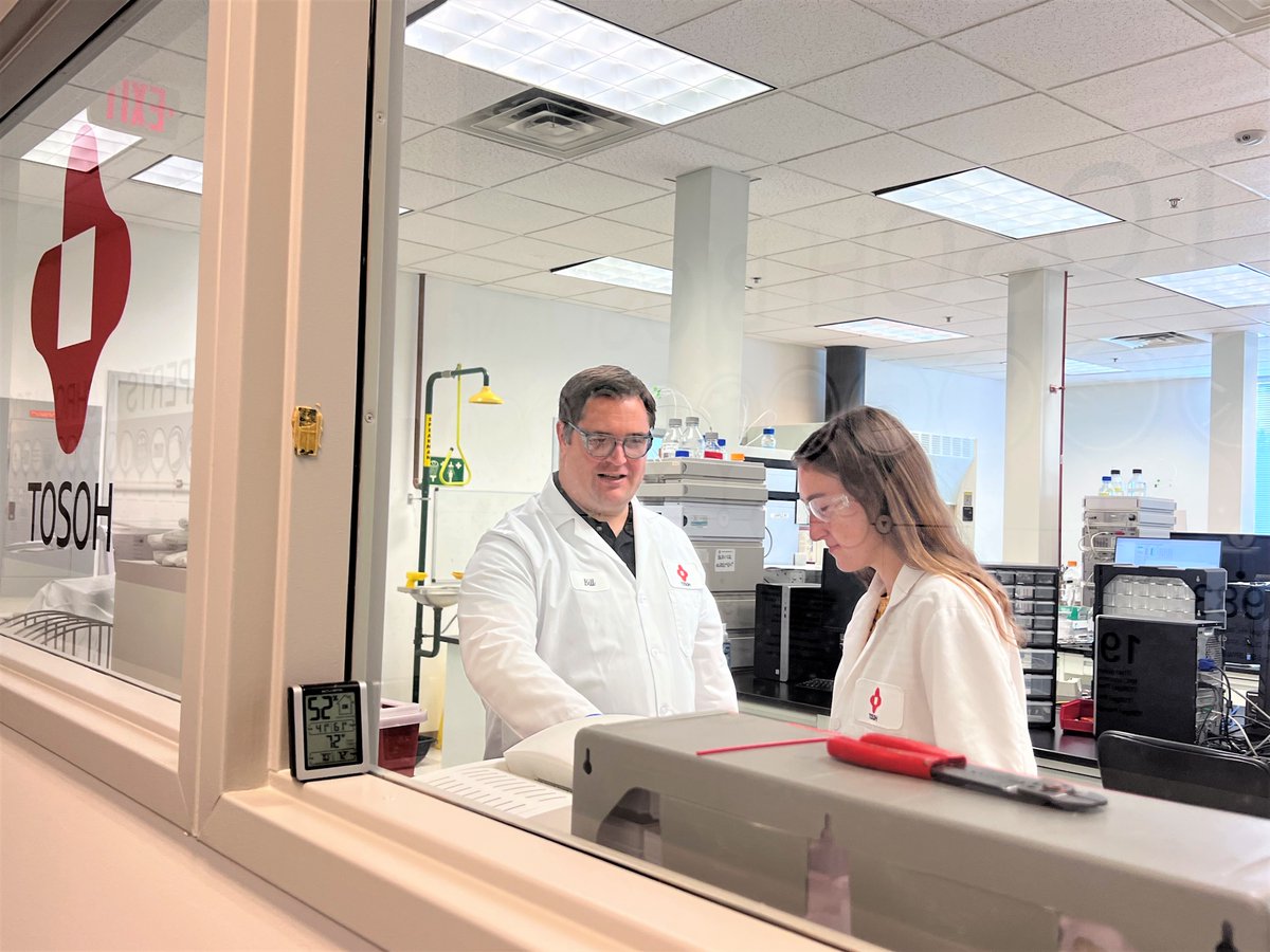 TosohBio's tweet photo. My name is Kayleigh Doyle, and I am a summer Laboratory Intern at #TosohBioscience US, located in King of Prussia, PA. I am from Wayne, PA, and this fall I will be starting my third year studying Science-Business and Economics on a pre-medical track at .@NotreDame. https://t.co/dCegHr3TGz