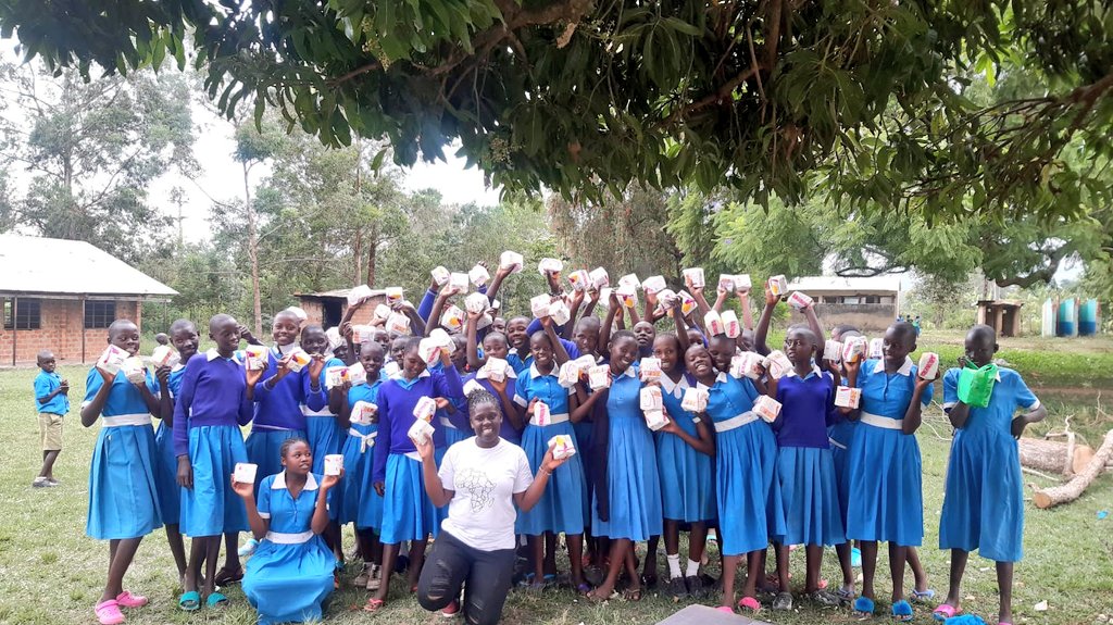 Teen_Seed's tweet photo. Period stigma is an obstacle to gender equality both in rural and urban areas. We are committed to nurturing a generation of greatness from our teens of today through #SRHR #MenstrualHealth #Pads4Progress in Busia County. Today, we visit Machakusi Primary in Teso South. https://t.co/2aHc2X6F95