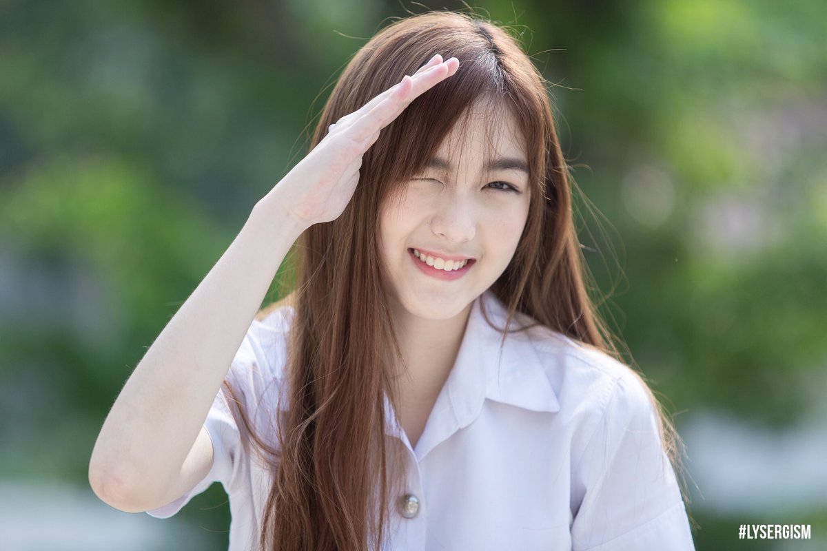 lysergism's tweet photo. เฟรชชี่จุฬา ในชุดนักศึกษา มธ 😅
@emmapanisara
#Emmapanisara #Emmayang #Emma #idol #university #Lysergism #uniform https://t.co/ETjSW8NQZ8