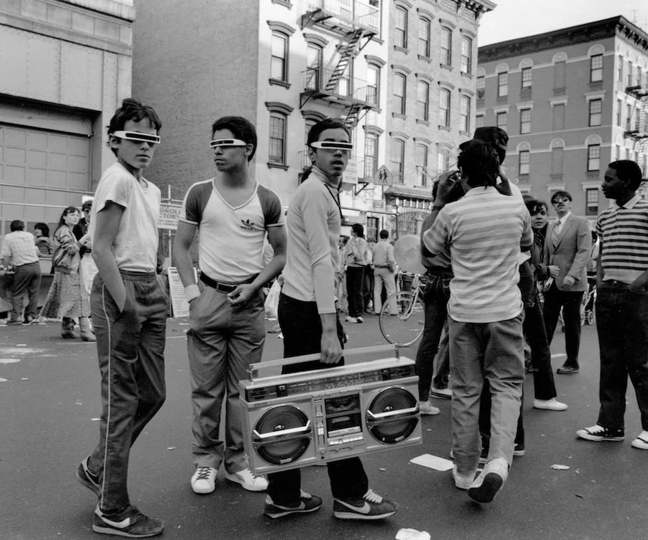 ShadowManClub's tweet photo. Boys with Boom Box, 14th Street, New York, 1983. 

📸Photo credit: Morris Engel

#retro #BoomBox #history https://t.co/DBhurOyZHG