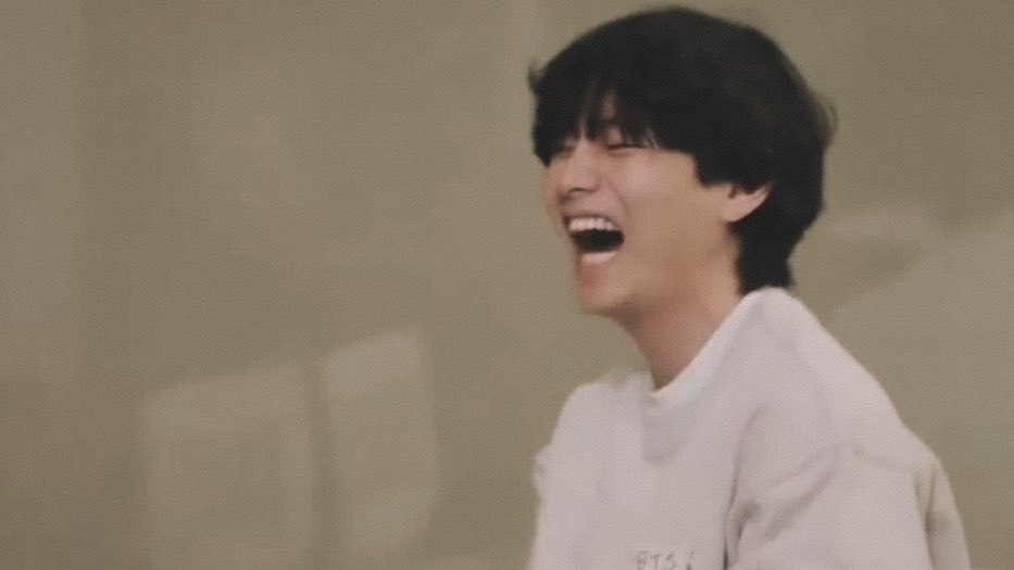 taeteland's tweet photo. HAPPY TAEHYUNG ♥︎ https://t.co/84Cc0YPeB2