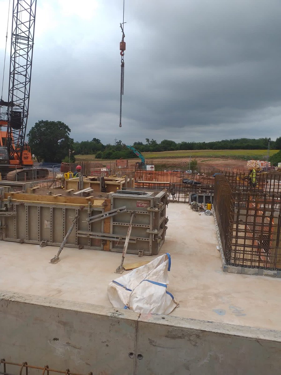 Excellent progress being made at our Milverton site, suspended floor poured and we continue with higher level walls and upstands.
#civilengineering #reinforcedconcrete #civilcontractor