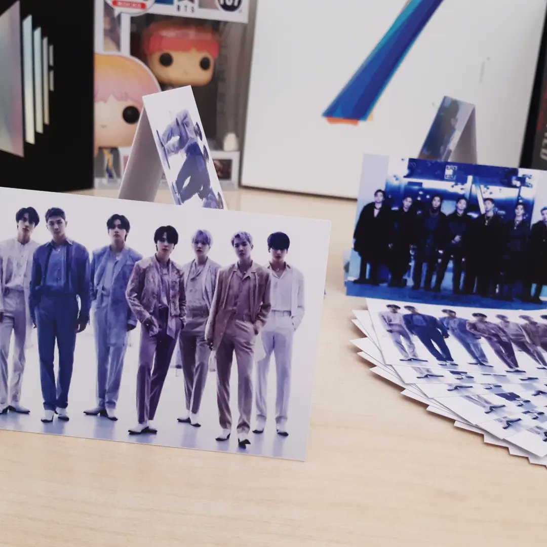 DulSetArmyEvent's tweet photo. Secondo gadget: postcard!!
Manca solo il terzo, cosa pensate che possa essere?๐
Aspettate e lo scoprirete!๐
#dulset #army #evento #Milano #Bts #btsanniversary https://t.co/mUAtmMBaZx