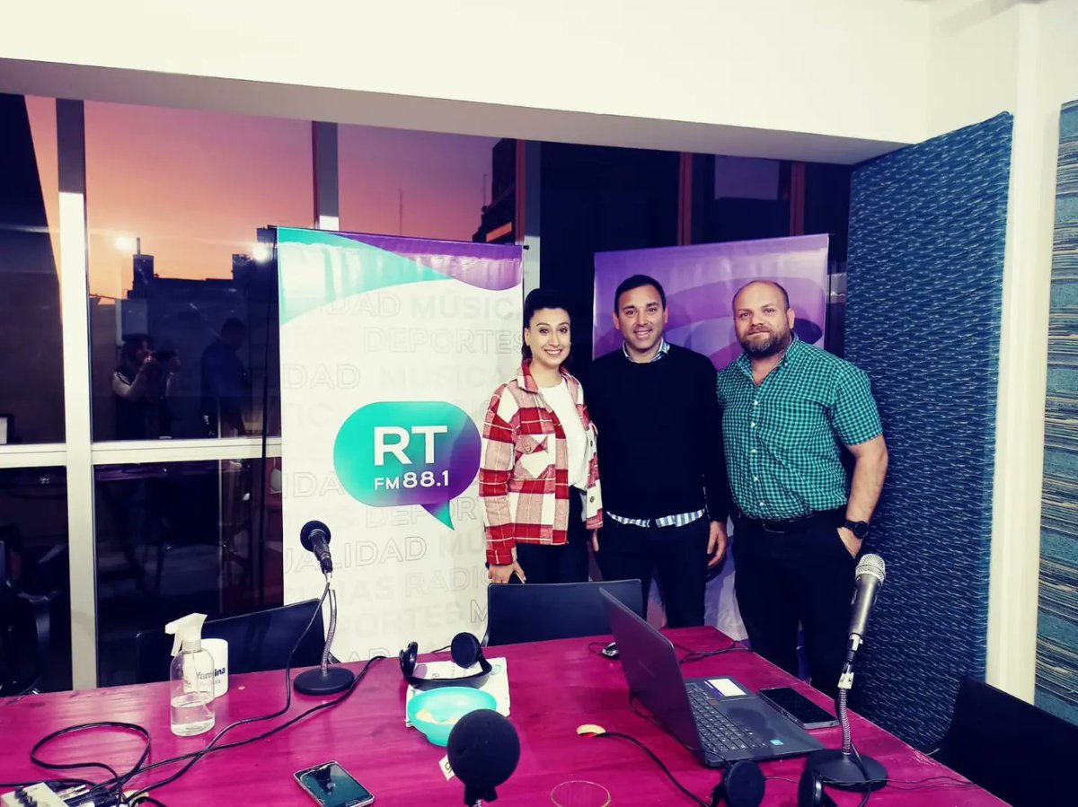 Agradezco al <a href="/JAlbertinsky/">jorge albertinsky</a> y <a href="/YaminaSabbag/">Yamina Sabbag</a> por la buena atención y el espacio que me brindaron en el programa "Todo Cambia" por <a href="/radiostucumanok/">Radios Tucumán</a>. 

Los medios comprenden y entienden que los ciudadanos y ciudadanas tenemos derecho a informamos sobre el estacionamiento medido.