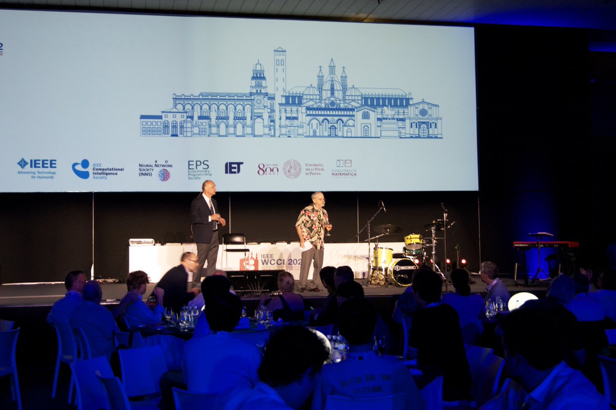 Some pictures from yesterday's conference dinner #WCCI2022