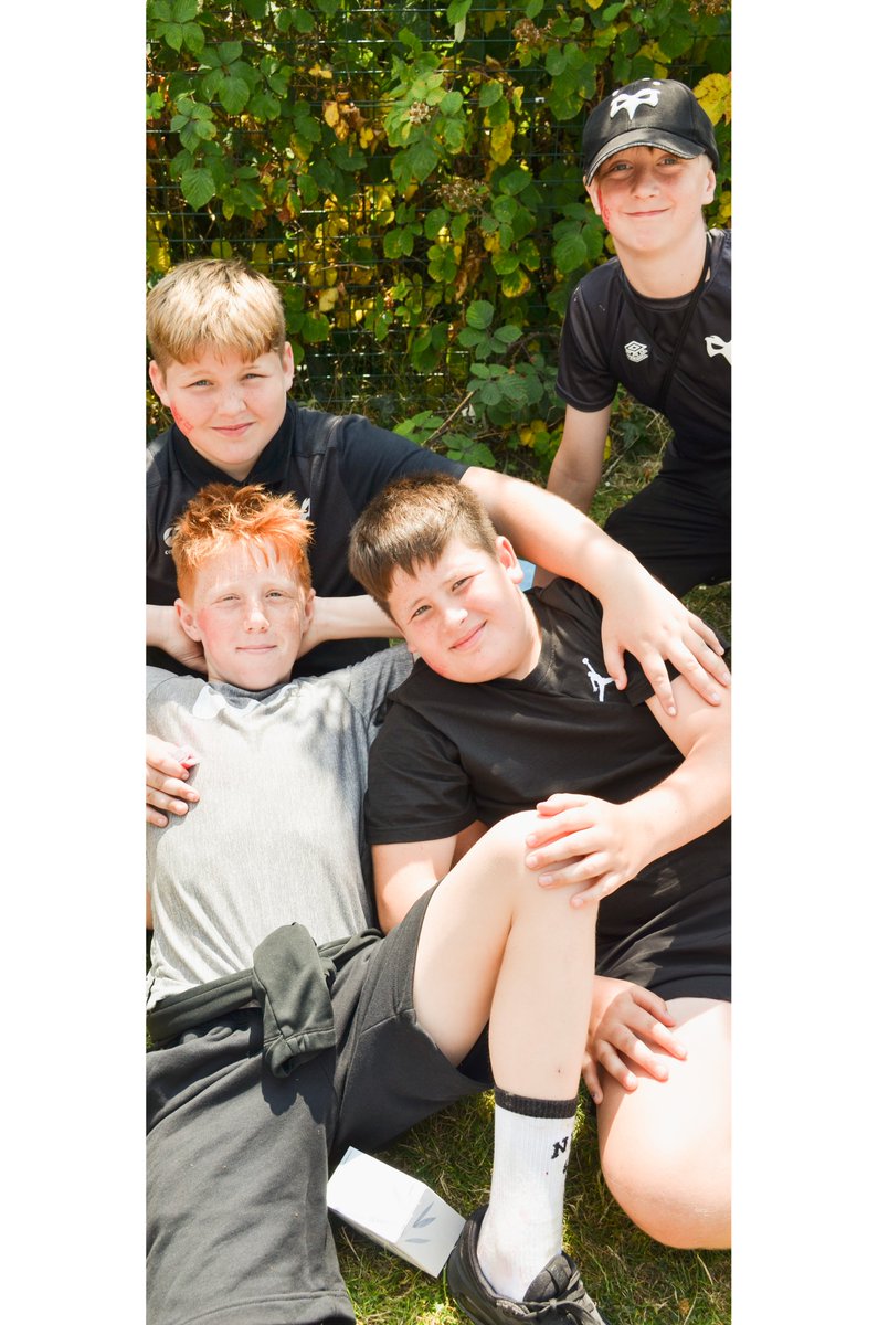MaestegSchool's tweet photo. 𝗪 𝗘 𝗟 𝗟 𝗕 𝗘 𝗜 𝗡 𝗚  
𝗗 𝗔 𝗬       𝟮 𝟬 𝟮 𝟮 
What a lush day we've had celebrating all of our achievements this year! Have a wonderful summer break everyone #youmatter #maesteg22 #motivatedtostrive https://t.co/X5tWxzC1Rb