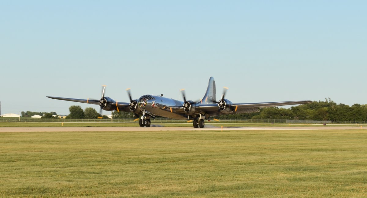 mason city municipal airport b-17 mason city municipal airport b-17