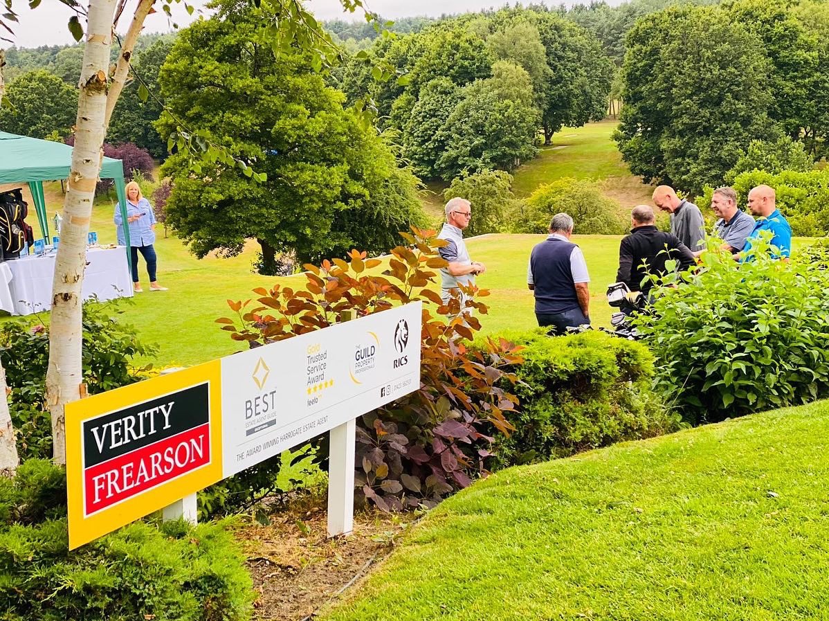 verityfrearson's tweet photo. Best of luck to everyone competing in the Pro Am at @OakdaleGolf_ today!⛳️
#oakdaleproam #golf #harrogate #pga #verityfrearson #oakdalegolfclub https://t.co/PCjWRBIgWx