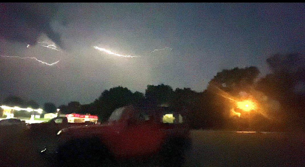 RLIsham's tweet photo. Electrifying Jeep shots https://t.co/wO4RjdfRrY