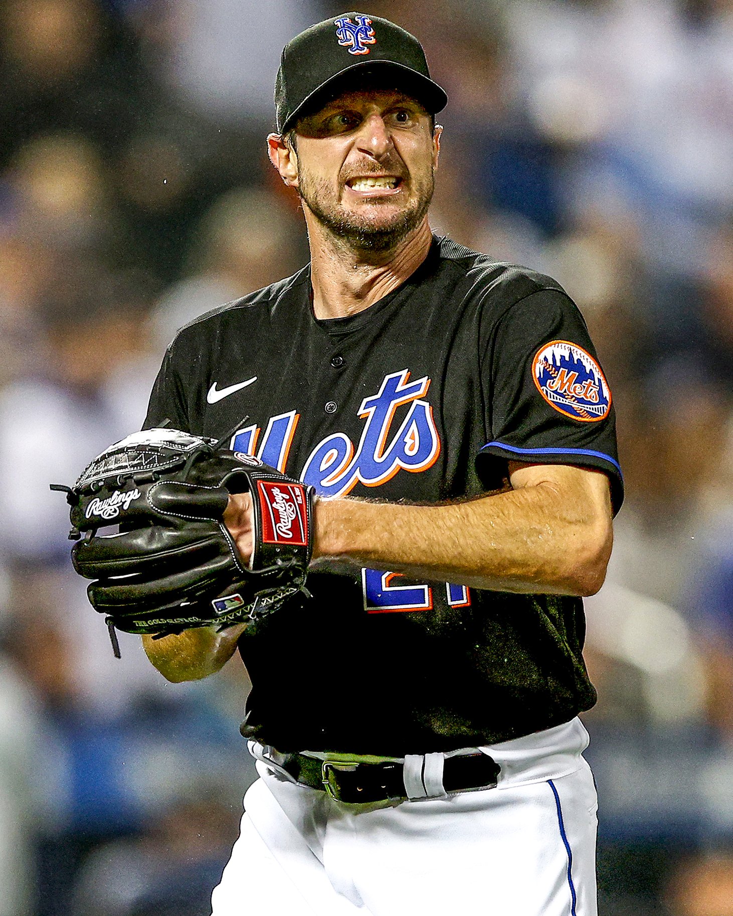 SNY Mets on X: Max Scherzer taking the Citi Field mound tonight for the  Mets in their return from the All-Star break? Wearing the black jerseys on  a Friday night? Let's go.