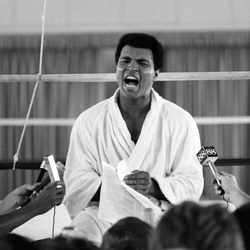 MuhammadAli's tweet photo. “I had it in my heart. I believed in myself, and I had confidence. I knew how to do it, had natural talent and I pursued it." - #MuhammadAli
📸: @LeiferNeil
#Confidence #Icon #SixCorePrinciples #GOAT #Greatness https://t.co/NPgJ7WWHOU