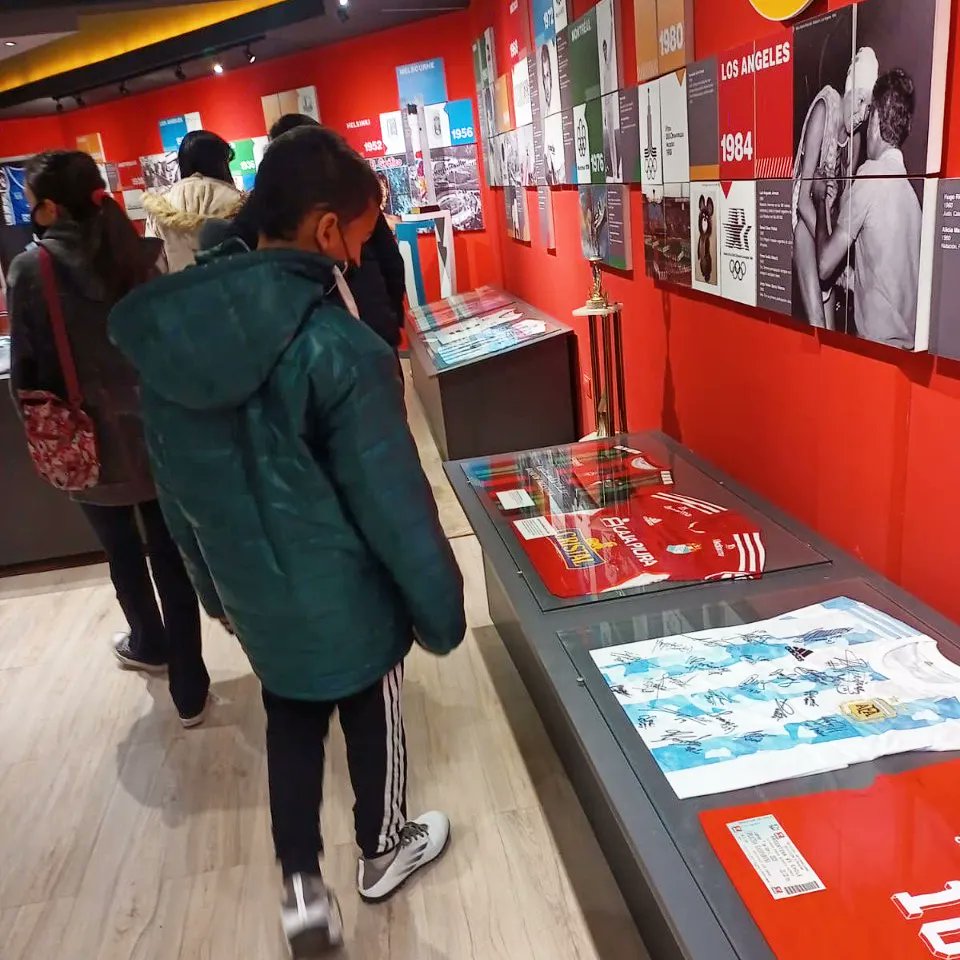 promocytmunicba's tweet photo. Una jornada de juegos, diversión y aprendizajes, a través del programa de paseos socioeducativos #LíneaE de la Dirección de Parques Educativos y @tamsecba. 🥳

Más cultura, más educación!😁🎡❤️

#ParquesEducativosMuniCba #TodoElAño #EducaciónMuniCba #CórdobaCapital #CadaDíaMejor https://t.co/RfVDe7VTaD