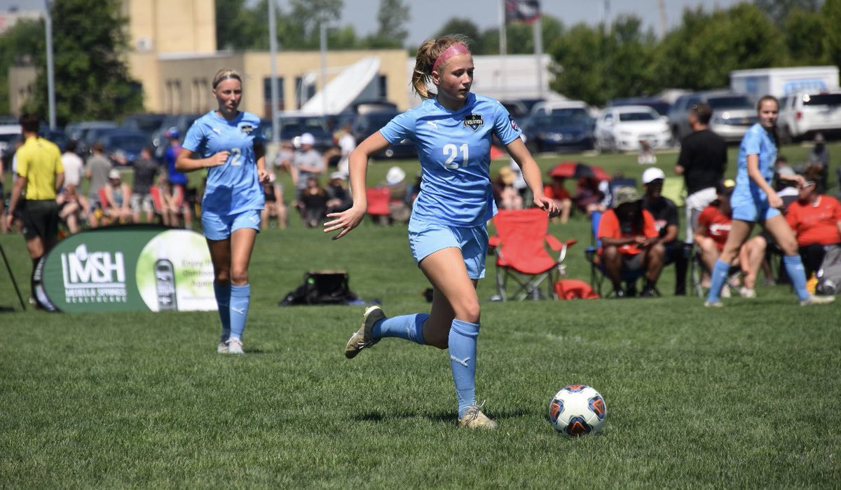 EvolutionNorth's tweet photo. Thank you to the Badar Family. We couldn’t have been more blessed to have your family here w/ us!! Anna, your hard work &amp; fierce competitiveness is a huge piece of our puzzle 🧩 that we needed to get us where we are today. We’re going to miss you Mercyhurst is very lucky 🍀💃🏼⚽️❤️ https://t.co/9xffOCYHSF