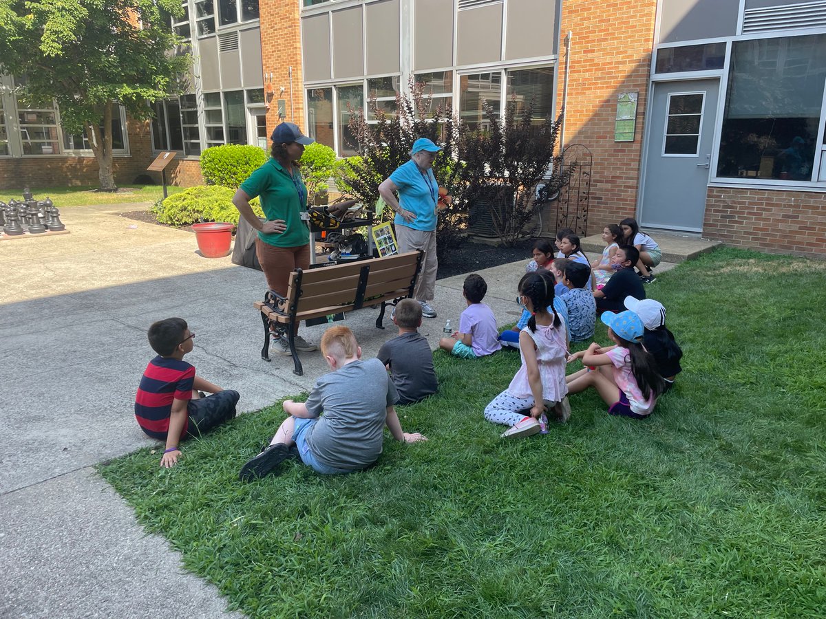 MissBauer9's tweet photo. BOCES outdoor program learning about Butterflies ๐ฆ #mineolasummer #mineolaproud https://t.co/dMXalX5Cpk