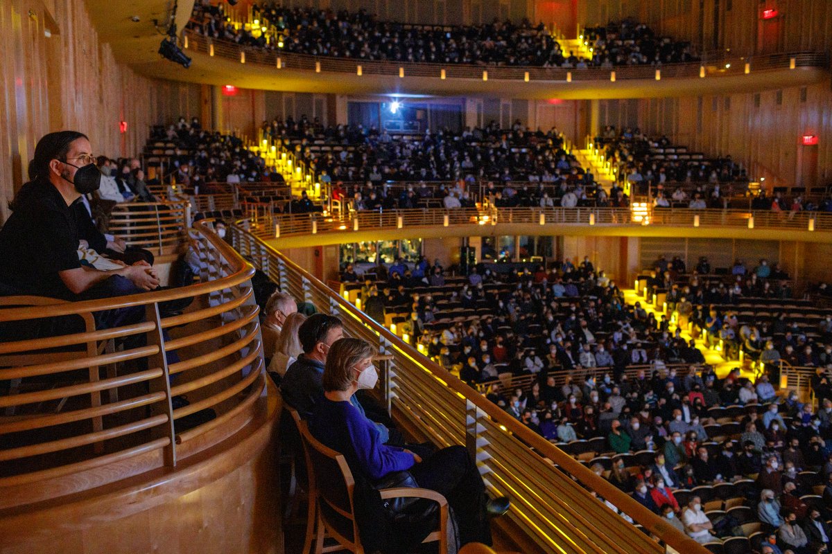 2022/23 Season Subscriptions are now on sale!

Secure your favorite seats to our most popular concerts and save 20% over single tickets when you build your own subscription:

nationalphilharmonic.org/subscribe/