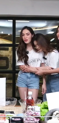 itsyellowxka's tweet photo. https://t.co/6lvDsbfpZg