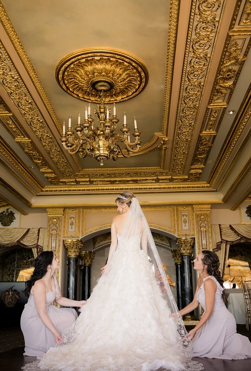 TrumpGolfLA's tweet photo. The beautiful, gold gilded ceiling of the Trump's Room is the quintessential detail when you are looking for a unique event space. No one will forget the beauty and elegance of this room.
#trumpla #trumpweddings #trumpevents #eventspaces #oceanviews #events https://t.co/xdINpYsPXV