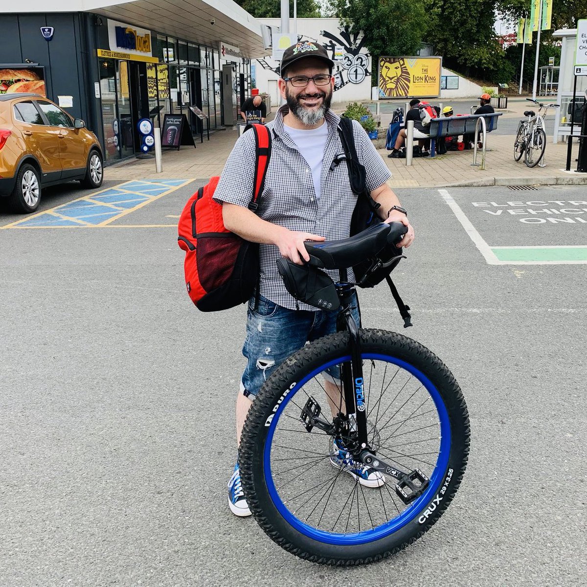 Travelling to Woking ready for my 60km #unicycle ride tomorrow… been feeling under weather (sore throat &amp; cough all week) (not covid) not the best timing but hey ho! So far raised over £2000 for <a href="/_place2be/">Алёнка Шиманович</a> (a #charity that raises awareness of #childrensmentalhealth!) #worthit