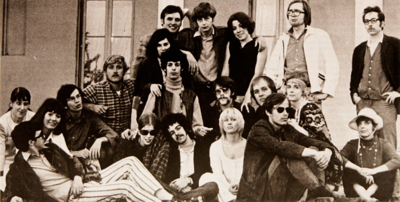 McMasterAlumni's tweet photo. This picture from the 1970s is a prominent memory held by graduates of arts programs. This picture is a tableau for the years 1968 to 1972. #FlashMacFriday https://t.co/1XiJgprxi5