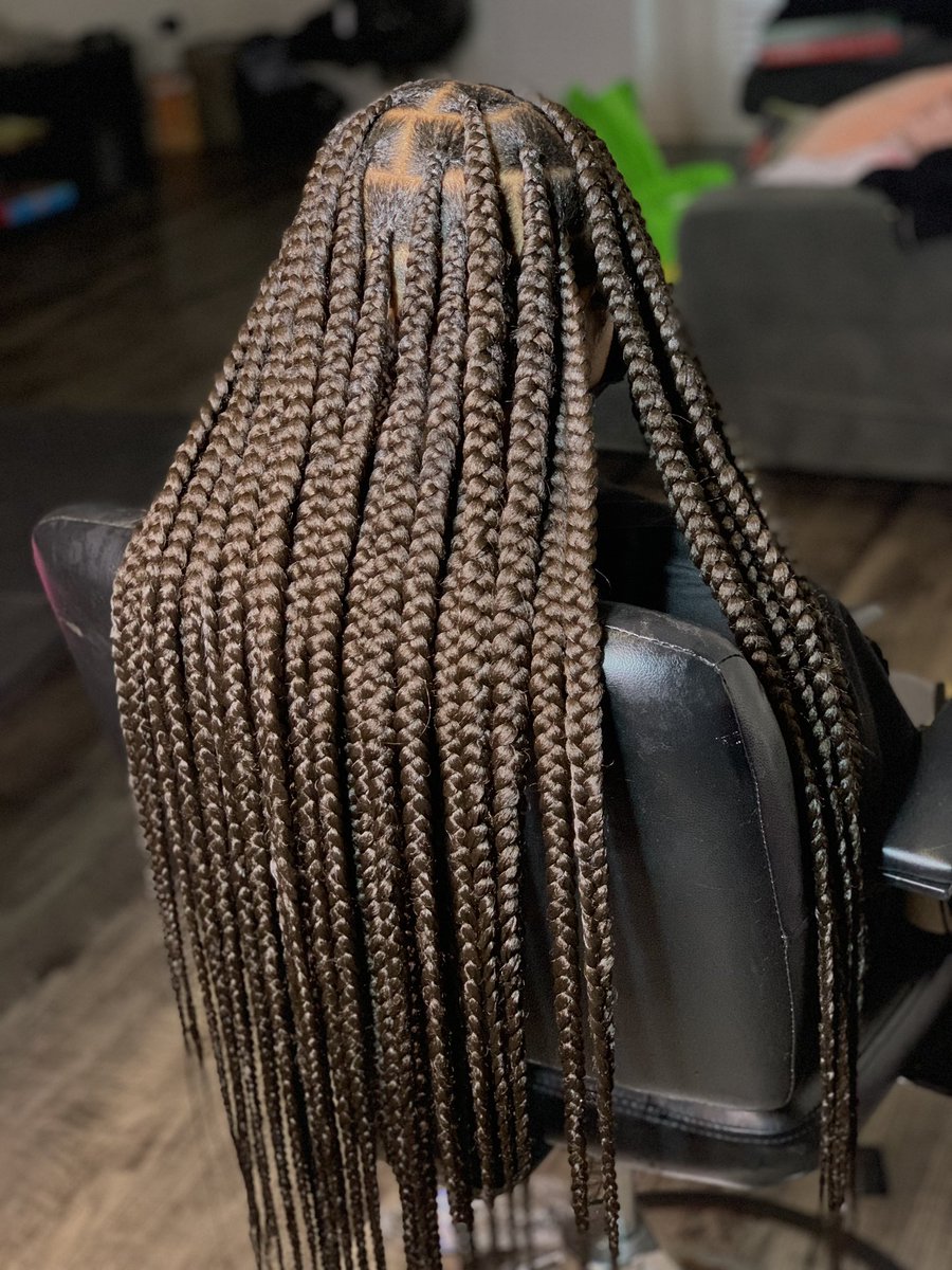 QueenSirrea's tweet photo. Book me for Knotless Braids ladies 💛 
Site: https://t.co/b3eCFcknfh
Located In Spartanburg Area
#uscu #upstatebraider #spartanburg #greenville #licensedbraider https://t.co/v5xRbbeqxS