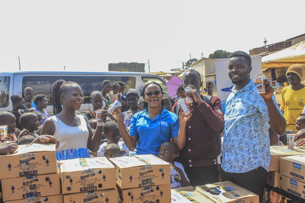 SlumChildrenAID's tweet photo. Together with @jesadairy and @VillagesHealthy , we extended Dairy products to orphaned children in the care of @hope4katangakid

Join the #JesaJevolution https://t.co/s6Mb2Odcpt