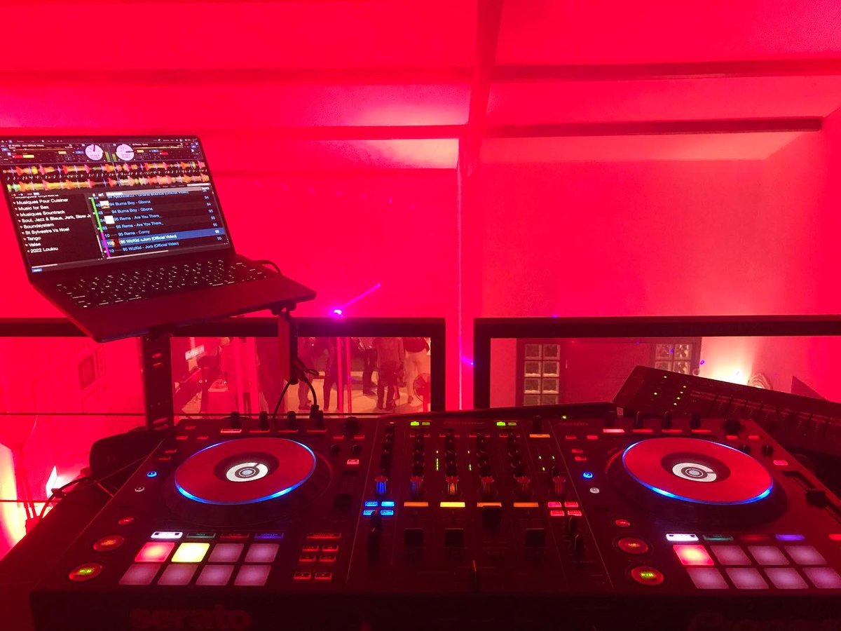 djlordid's tweet photo. #Lordid #LordidSchool #MyVisionOfDj #MyVod #237MixMoov #DjIssaTheMusichoman l’univers du Djing https://t.co/xBFPmcQuuV