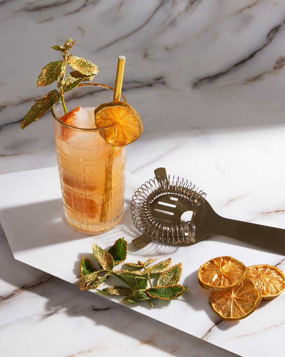 ZutMediaTV's tweet image. Some creative still life imagery for @renshawbaking to give you that Friday feeling 🍹

#SetStyling #ArtDirection #Retouching #ProductPhotography #DigitalAgency #ProductionAgency #ZutMedia