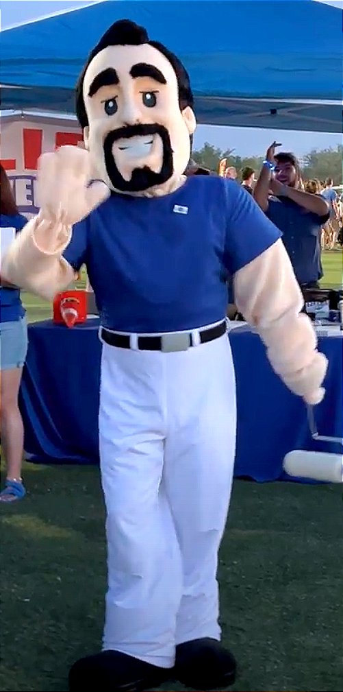 phi_dfw's tweet photo. Happy Friday from ROLLERMAN! Hope you all have a fantastic weekend! #rollerman #phillipsrollerman #phillipshomeimprovements #phi25 #dfwcontractor https://t.co/QK3s5bdeVv