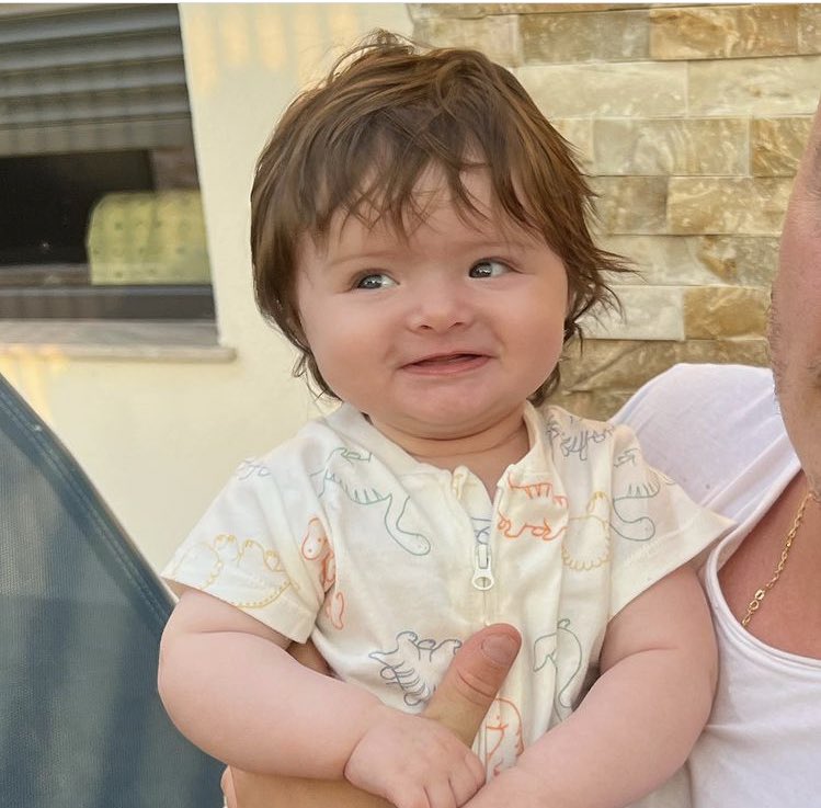 うらこ 最近リールによく表示される天使みたいな赤ちゃん 加工だったのか 加工前も可愛いけど やっぱり加工後は天使みたいだよね 赤ん坊にもバチボコ加工してフォロワー稼ぎする恐ろしい時代になったな T Co Bnr7x1lvew Twitter