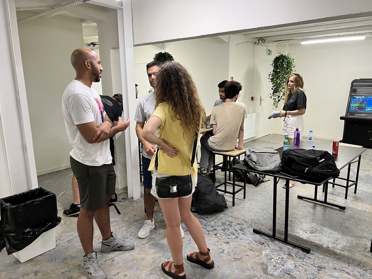 EthCCHack's tweet photo. Things are buzzing at EthCC Hack! Great workshops, awesome ideas, and networking all happening. Not to mention the fantastic food brought to you by @neonlabsorg! #ethcc #ethccweek https://t.co/1tTzyjIDkH