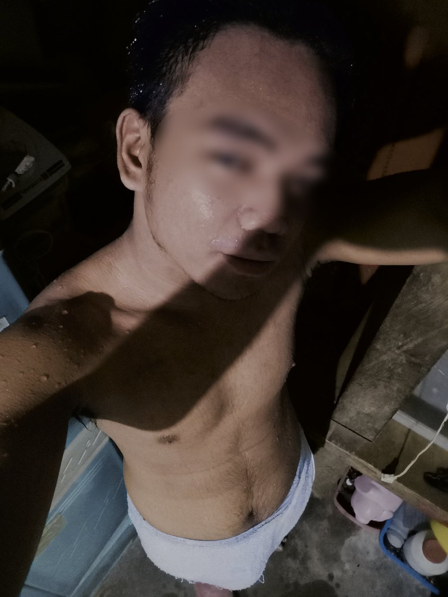 ESoterno's tweet photo. goodddd eveee everyoneeeee ✨👋 https://t.co/sLwtC6Kune