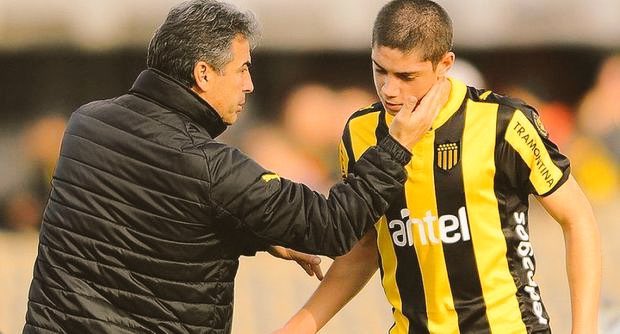CAPinPictures's tweet photo. Federico Valverde x Pablo Bengoechea. https://t.co/OupTxkXiLF