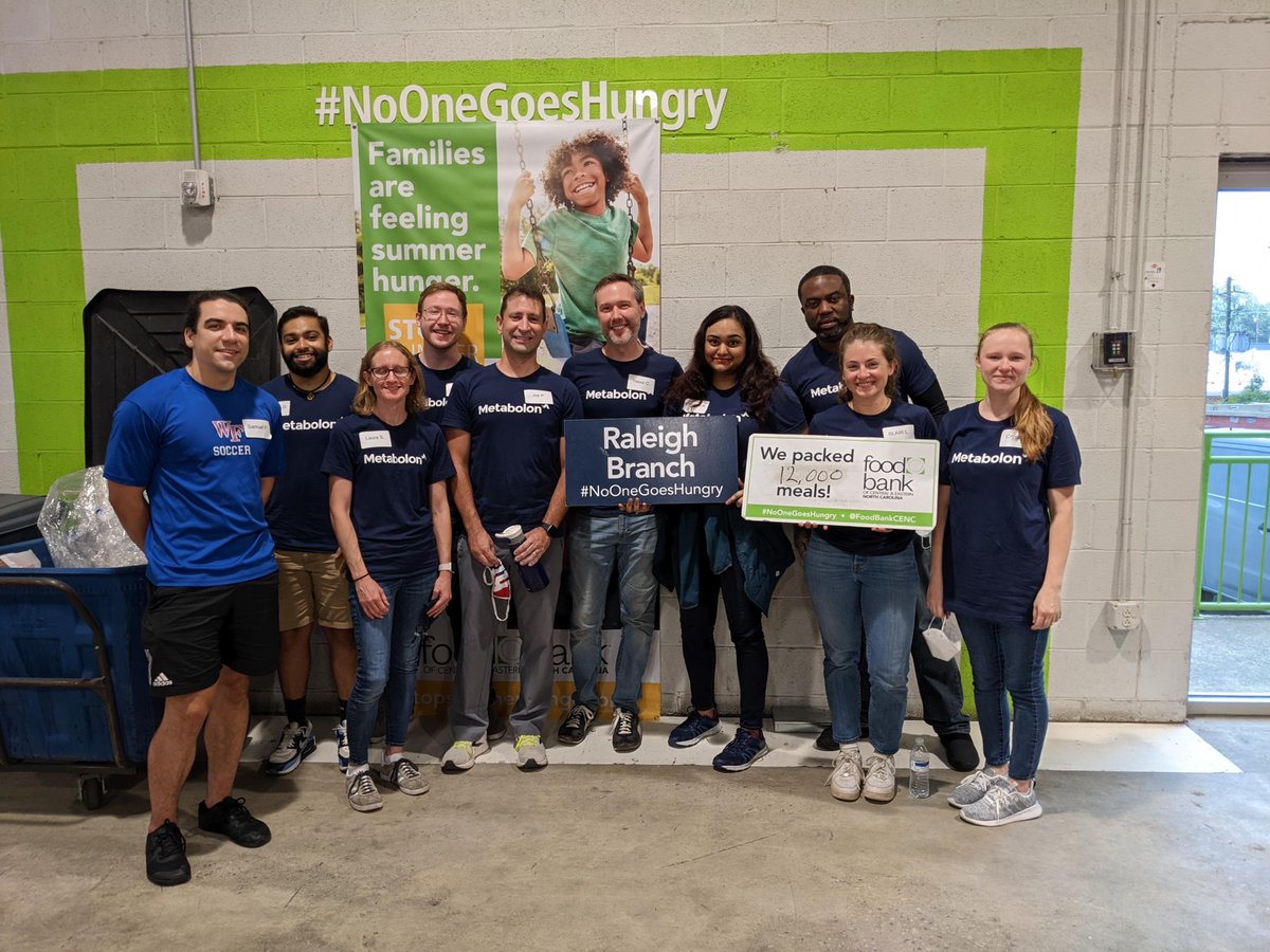 Metabolon's tweet photo. We had a great time sorting food and product donations @FoodBankCENC for #MetabolonVolunteerDay. #MetabolonLife https://t.co/oJ28J0SqE4