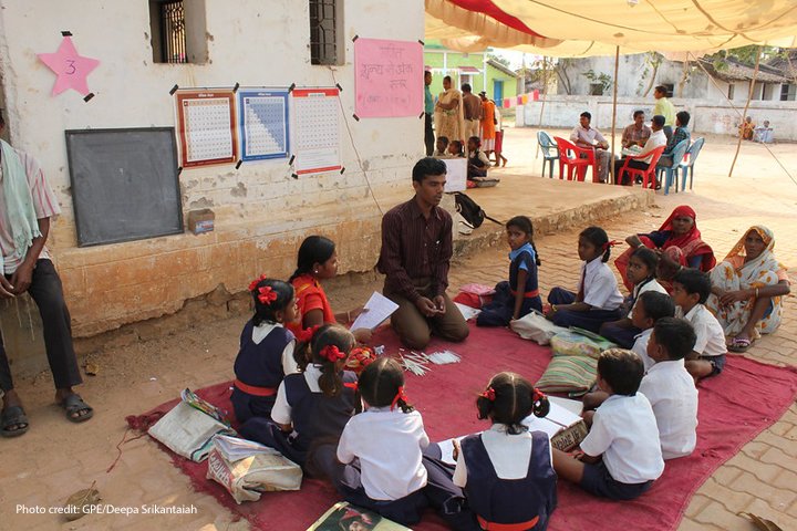 REAL_Centre's tweet photo. BLOG: Involving the community in raising children’s foundational learning outcomes: Evidence from #India

How can the community work together to ensure that children achieve their full learning potential? 
@palnetworkHQ @asercentre @RSabates72
https://t.co/cdJjiQsBEN https://t.co/0yMBsXYKhO