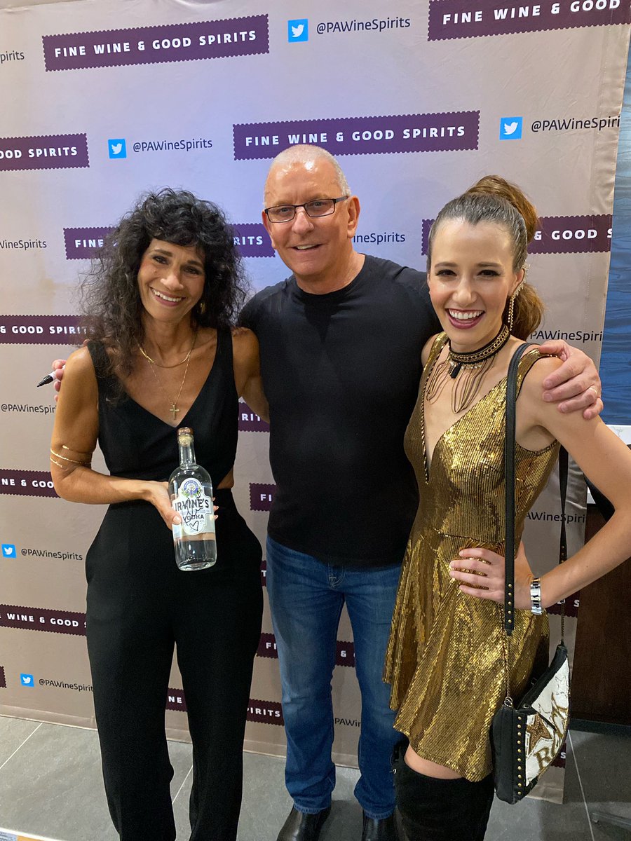 Great meeting you, <a href="/RobertIrvine/">Robert Irvine</a> 👨‍🍳 <a href="/LVStyle/">Lehigh Valley Style</a> <a href="/SharenConrad/">Sharen Conrad</a>
