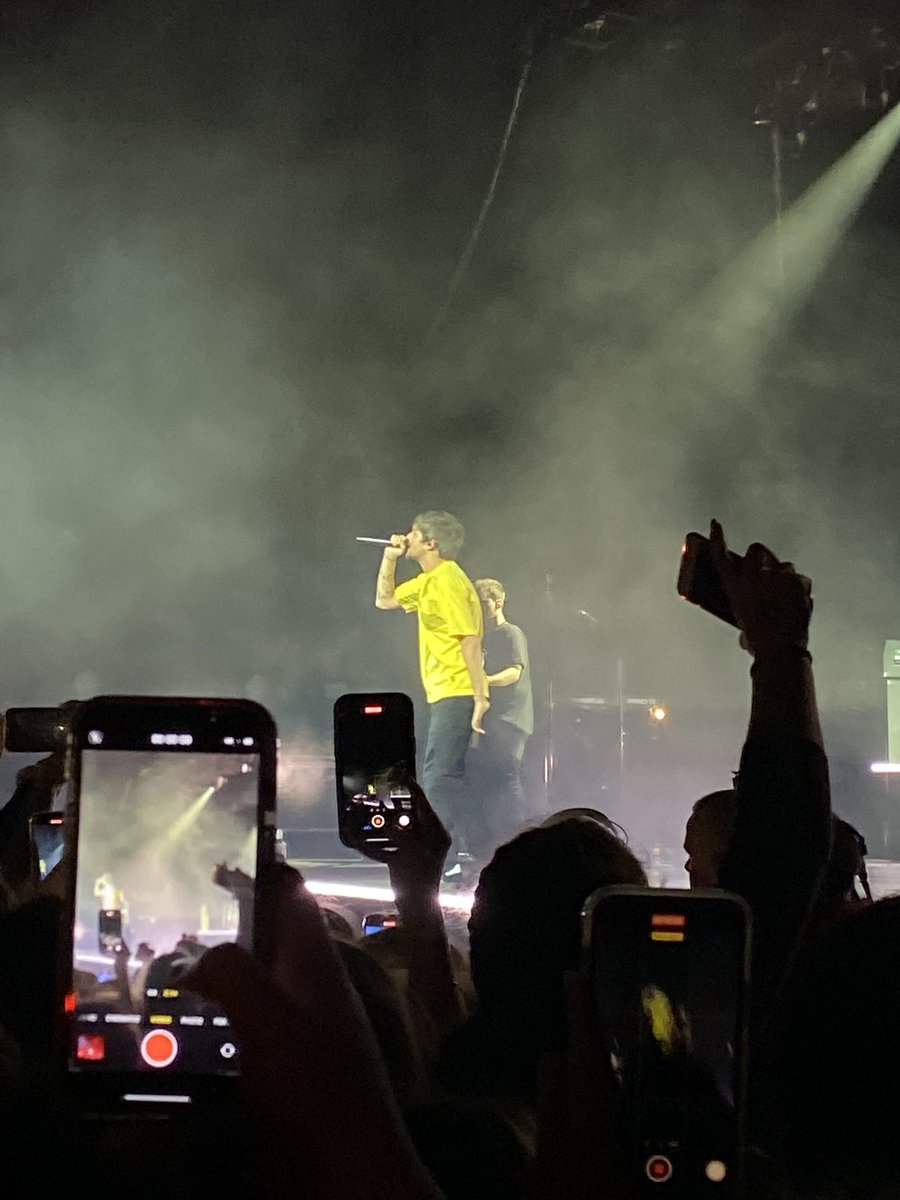 tommothetease04's tweet photo. @HLDTour https://t.co/JKg7lLmSkS