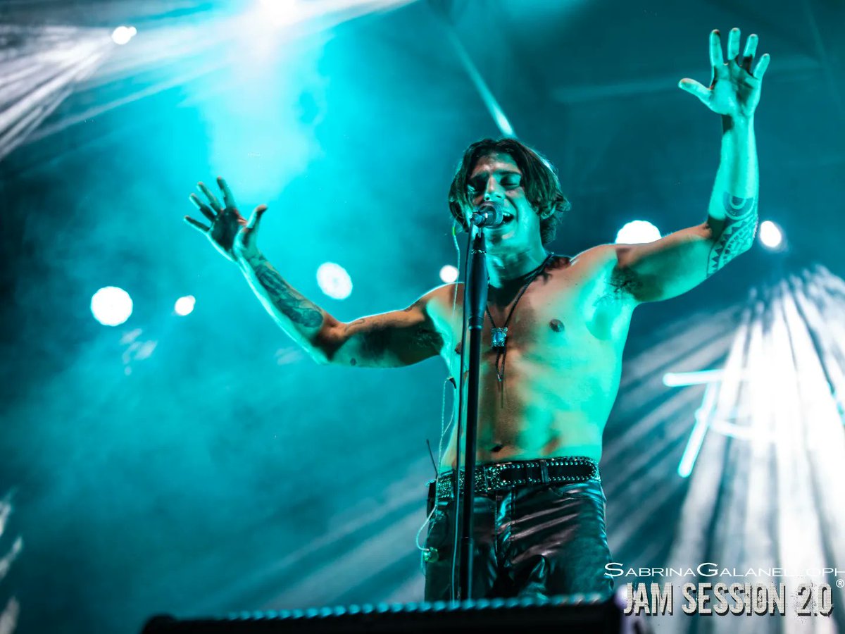 JamSession20's tweet photo. RKOMI: LE FOTO DEL LIVE ALL’ORVIETO SOUND FESTIVAL
a cura di Sabrina Galanello
#foto #rkomi @OTRlive @rkomi 

https://t.co/Li9fGCCxtH https://t.co/KUpQWK6EcJ