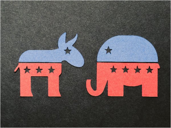 Rasmussen_Poll's tweet photo. The @GOP lead on the #genericballot tightened to 5 points in the beginning of July.

It has opened back up to 10 points, the first double digit lead since March.

https://t.co/V559aKdEGw

Sponsored by @mirandadevines's LAPTOP FROM HELL.
https://t.co/UcRJpOew7E https://t.co/XSe5maQI1b