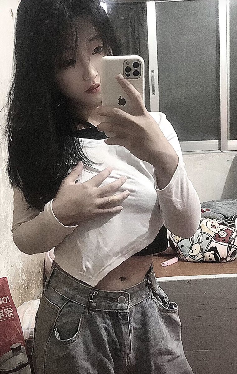 MiiiiTang's tweet photo. 21 四川宜宾 厂妹一枚 女M 喜K9 
“���男S 最好是也在宜宾 最远在四川省内” https://t.co/eDpGY9EuqF