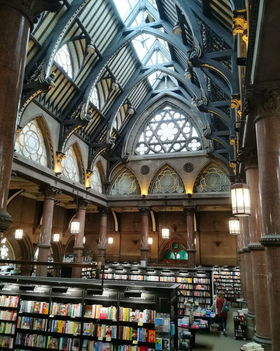 anghenn's tweet photo. Love a good bookshop. I was hoping to get @drjaninaramirez new book Femina, but it's not in yet. Just means I have to visit another bookshop. This is Waterstones in Bradford, its in a stunning building that used to be the old Wool Exchange. #bookshops #woolexchange https://t.co/ZK63af9dlN