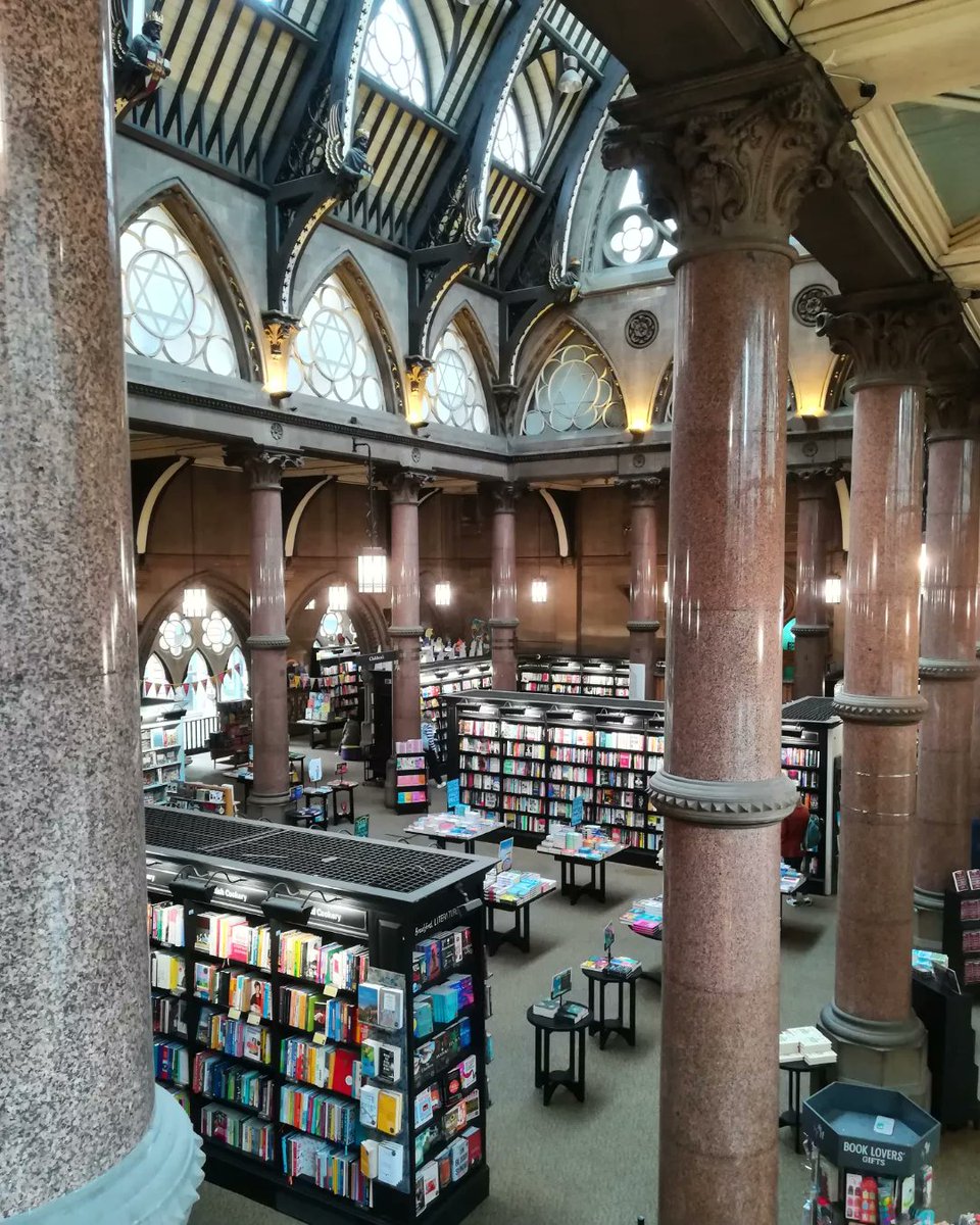 anghenn's tweet photo. Love a good bookshop. I was hoping to get @drjaninaramirez new book Femina, but it's not in yet. Just means I have to visit another bookshop. This is Waterstones in Bradford, its in a stunning building that used to be the old Wool Exchange. #bookshops #woolexchange https://t.co/ZK63af9dlN