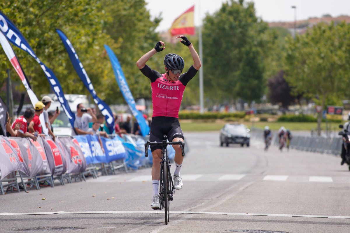 #VueltaMadridSub23 Top 5 de la etapa:
🏆<a href="/VijuescaUnai/">Unai Aznar Vijuesca</a> (<a href="/EquipoLizarte/">Equipo Lizarte</a>)
🥈 <a href="/raulbastida00/">Raúl Bastida Natividad</a> (<a href="/TelcOnClimaOses/">Telco - On Clima - Osés</a>)
🥉David González (<a href="/eqbiciscarlos/">eq_biciscarlos_pecafer_ulevel</a>)

4º @AlexDiazAlvare1 (<a href="/BaqueTeam/">Baqué Cycling Team</a>)
5º <a href="/AntonioNietoSa3/">Antonio Nieto</a> (<a href="/EquipoLizarte/">Equipo Lizarte</a>)
 <a href="/deportecmadrid/">Deporte▪️Comunidad de Madrid</a>  

📸<a href="/vueltamadridS23/">Vuelta a Madrid Sub23</a>