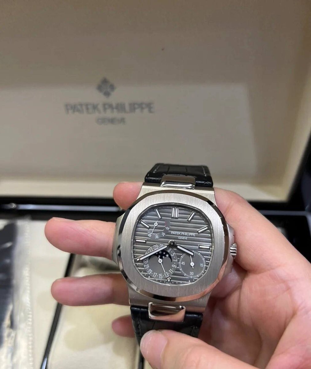 xin_lacey's tweet photo. I really think this watch is nice https://t.co/8H4na5ND6U
