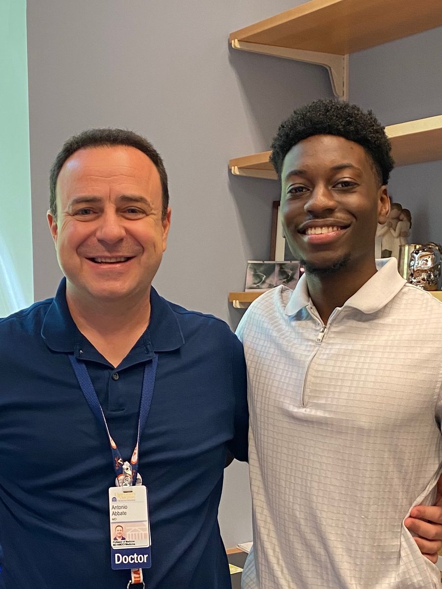 Welcome <a href="/JamesMbualungu/">James_Mbualungu</a> to #MedTwitter and to <a href="/UVACVRC/">UVA CVRC</a> - excited to have him as part of the research team here <a href="/UVACVRC/">UVA CVRC</a>  after a long and successful partnership <a href="/VCUHealthHeart/">VCU Health Pauley Heart Center</a>, wishing him best of luck for medical school <a href="/uvamedicine/">UVA Medicine</a>