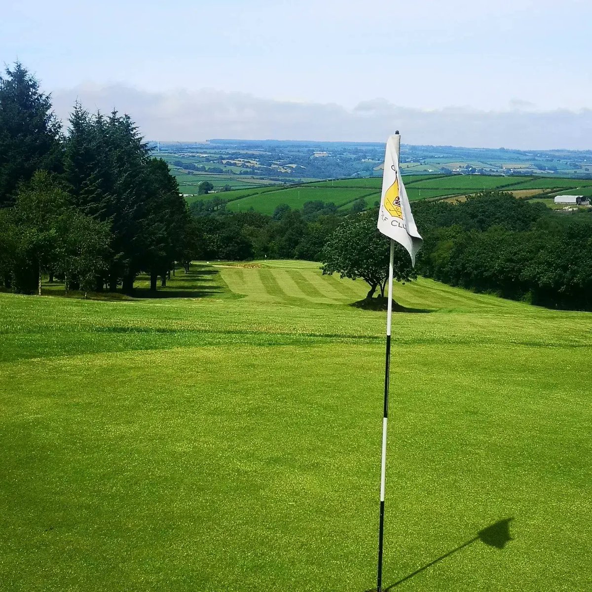 CarmarthenGC's tweet photo. Vacancy for PGA professional @CarmarthenGC &amp; Driving Range.

We require a self-motivated person with drive &amp; determination to continue to take the club forward.

If interested, please send CV to info@carmarthengolfclub.co.uk or contact Club Manager on 01267 281588, option 2 https://t.co/LcBLEip5Lg