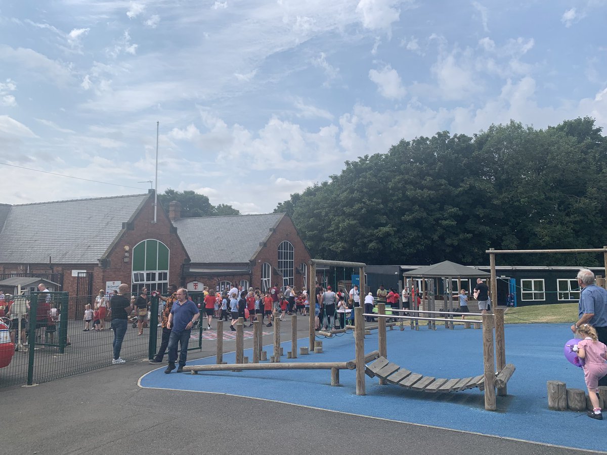 St_GeorgesCPS's tweet photo. We had such a lovely afternoon for our summer fair! https://t.co/EWU7XIvsv6