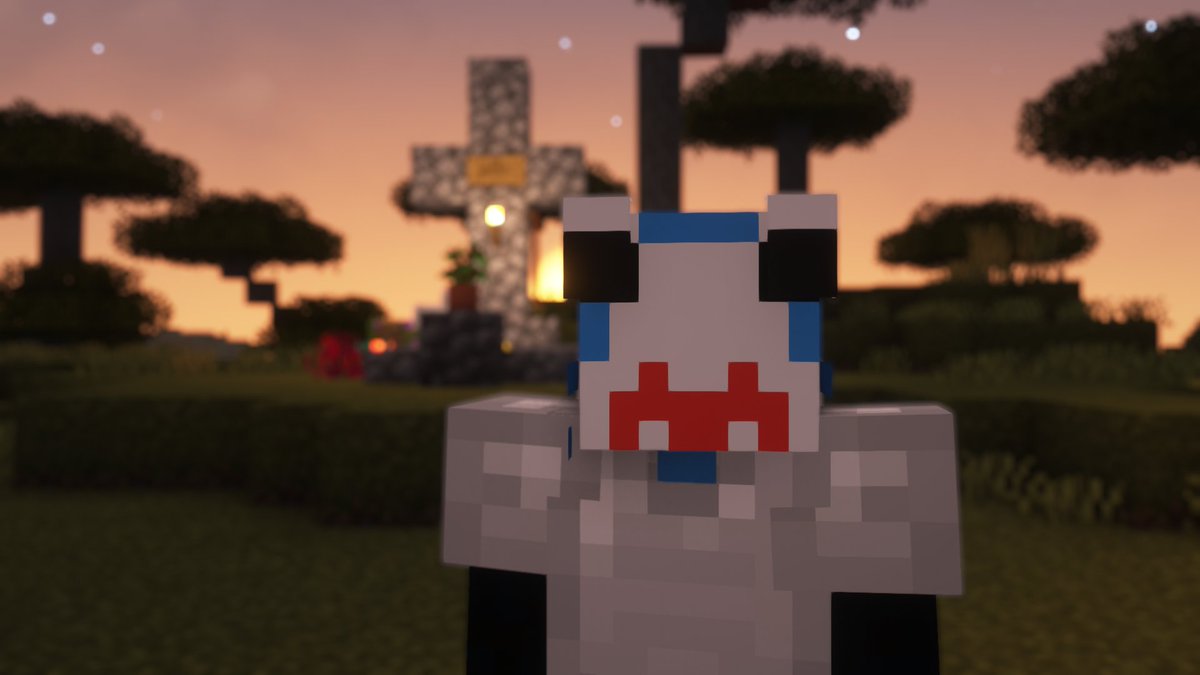 ItsGraffitzi's tweet photo. Big shark in a suit of armor ... And his pet chicken. Who does not have a name (yet). https://t.co/9bDuXdZuXq