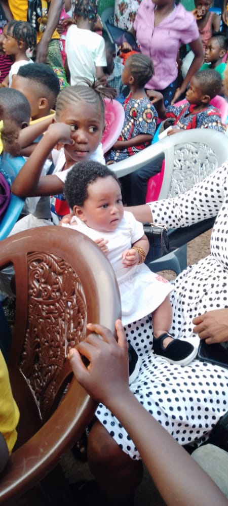 AmbOsmanSouun's tweet photo. #ourfirstbaby
#LovelyFamily
#HappyToSeeYouDaughter

Our pride, our NaSSIT, our Home controller, and the Holder of our homes' happiness

Please help us complement her with beautiful future words as your wish 🙏.

#DaddySouunish https://t.co/RXbopLEHdU